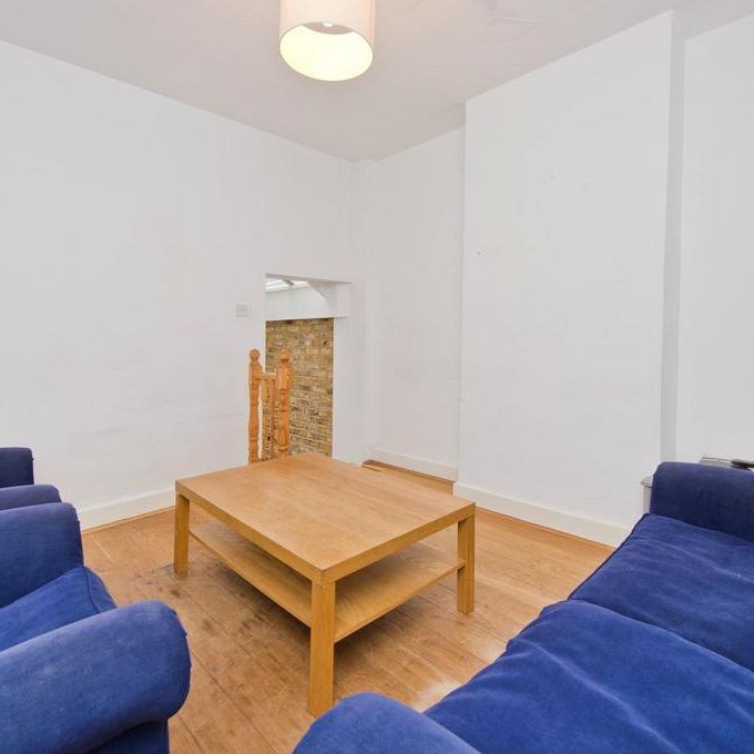 4 bedroom house to rent - Photo 1