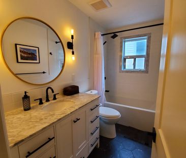 For Lease - 270 Glebeholme Boulevard, Toronto, Ontario - Photo 5