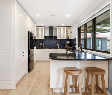 Stunning Family Home in Prime Location - Photo 4