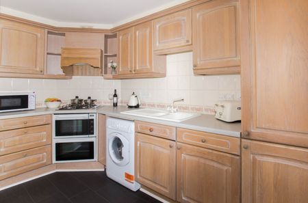 Delfont CLose, RH10 - Photo 5