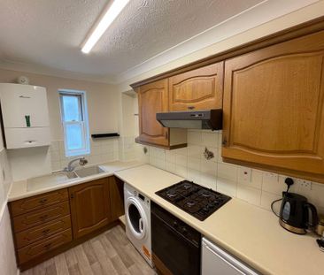 1 bedroom flat to rent - Photo 2