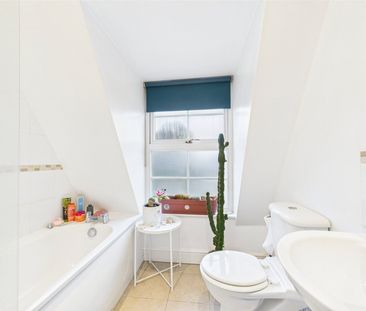 Walpole Road, Strawberry Hill, Twickenham, Middlesex, TW2 - Photo 4