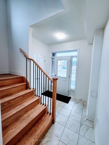 Townhouse For Lease | E8121472 - Photo 3