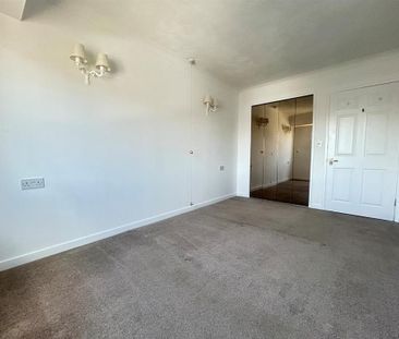 1 bedroom retirement property to rent - Photo 1