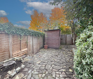 2 bedroom end of terrace house to rent - Photo 1