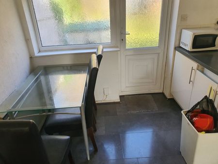 2 Bed Maisonette, Linden Court, LU2 - Photo 3