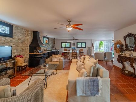Excellent 4 Bedroom house / villa for rent in La Eliana, Valencia - Photo 2