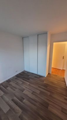 Appartement Courbevoie 2 pièces 48.74 m2 - Photo 1