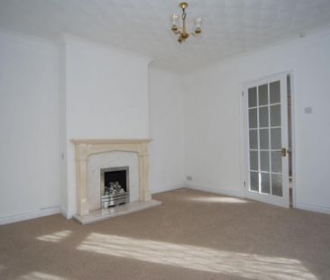 3 bedroom detached bungalow to rent - Photo 1