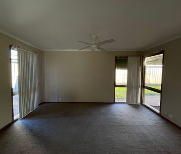 FAMILY HOME IN AN AMAZING LOCATION - Photo 4