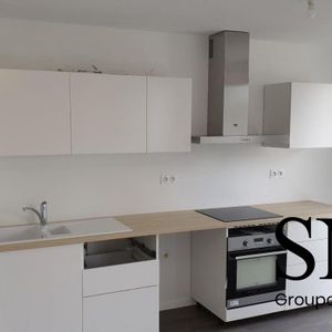 T3 AVEC BALCON ET DEUX PARKINGS - Photo 3