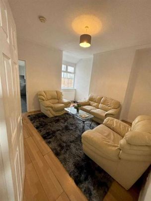 Chisholm Street, Manchester, M11 - Photo 1