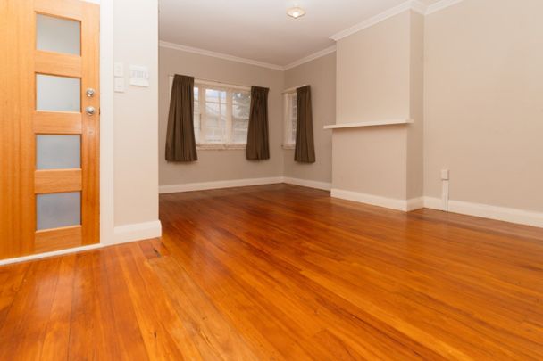 3 Bedroom brick and tile beauty - Photo 1