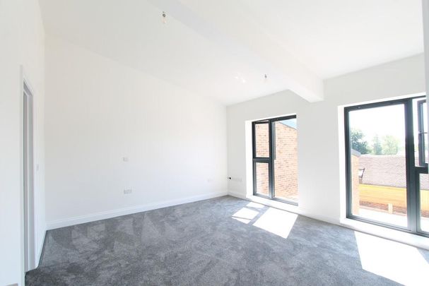 5 bedroom barn conversion to rent - Photo 1