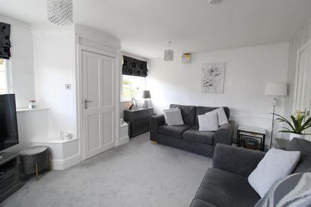 2 bedroom House To Let - Photo 4