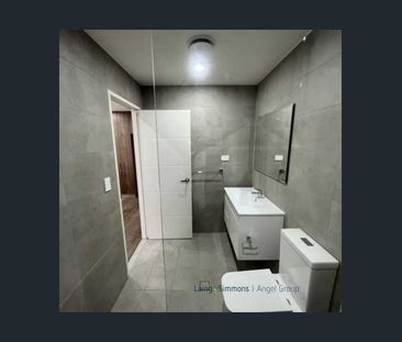 Laing+Simmons Angel Group proudly presents this stunning, one-bedro... - Photo 3