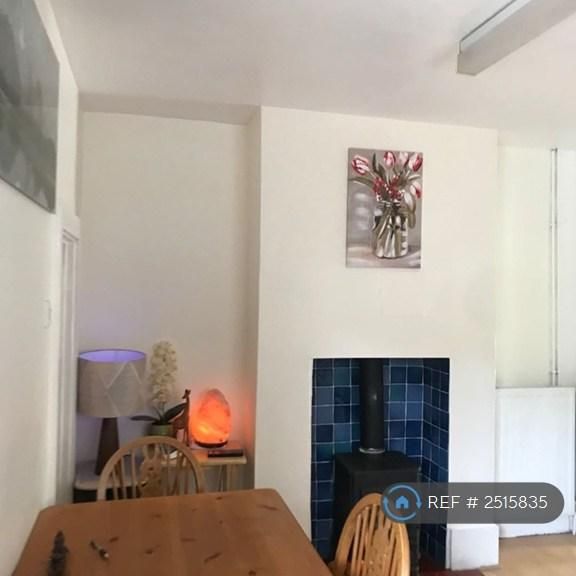 2 bedroom semi-detached house to rent - Photo 1