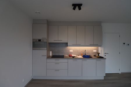 2-Slaapkamer-appartement (BEN) op de 1ste verdieping met lift, terras, ondergrondse autostaanplaats en kelderberging. - Photo 5