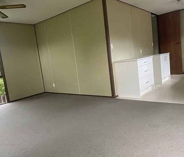 2 Bedroom in Browns Bay - Photo 5