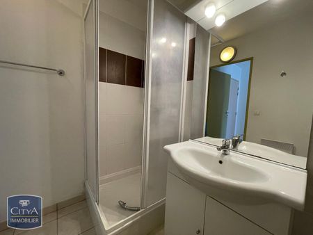 Location Appartement 1 pièce 21m² BEZIERS 34500 - Photo 4