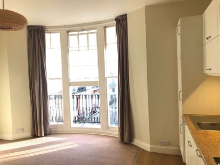 1 Bed Flat, Bedford Square, BN1 - Photo 3