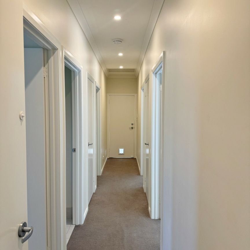 Impressive 4 bedroom home in Googong - Photo 1