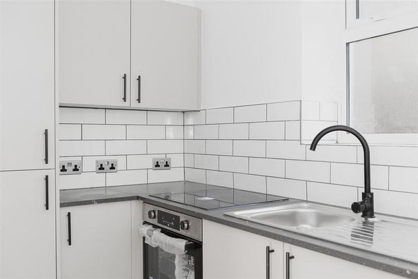 2 bedroom maisonette to rent - Photo 1