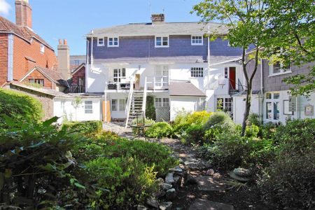 2 bedroom flat to rent - Photo 5