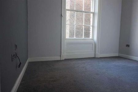 Hamilton Square, Birkenhead, CH41 - Photo 2