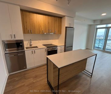 30 Upper Mall Way #2801 - Photo 3