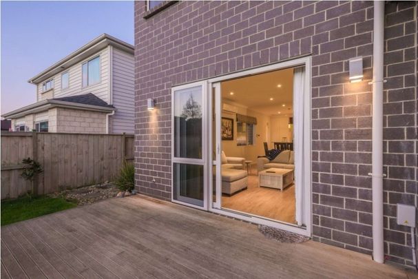 FLAT BUSH, 4 BEDROOMS - Photo 1