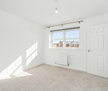 3 bedroom semi-detached house to rent - Photo 5