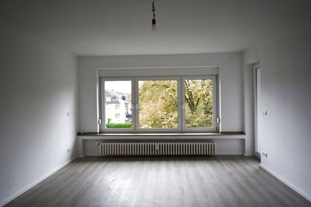 Sanierte 2-Zimmer-Wohnung im 2.OG mit Süd-West Balkon im Grünen in KR-Uerdingen - Foto 1