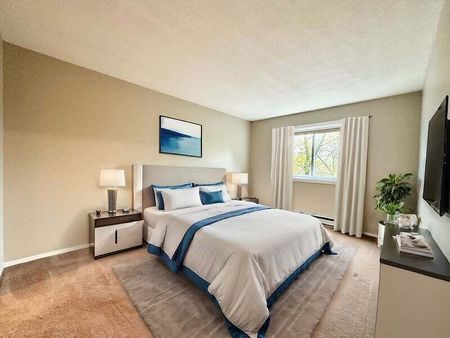 280 Brittany Drive Unit 306 - Photo 4