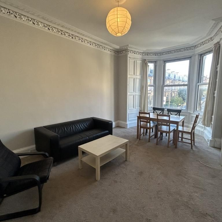 3 bedroom flat to rent - Photo 1