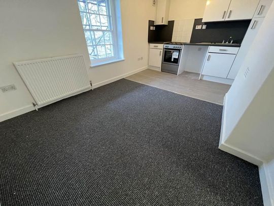 Studio to rent - Photo 1