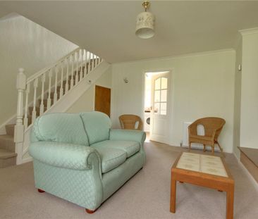 3 bedroom end of terrace house to rent - Photo 1