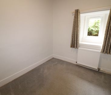 2 bedroom detached house to rent - Photo 6