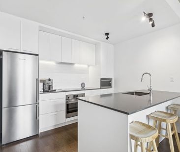 Condo Haut De Gamme Au Coeur De La Ville - Photo 2