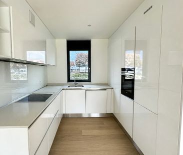 Appartamento 3,5 di primo ingresso con terrazzo coperto a Caslano - Photo 2