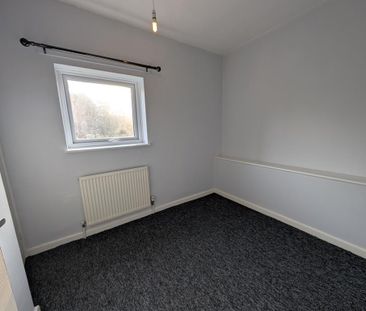 2 bedroom end of terrace house to rent - Photo 5