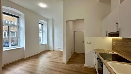 Pronájem bytu 2+kk 55 m² - Fotografie 3