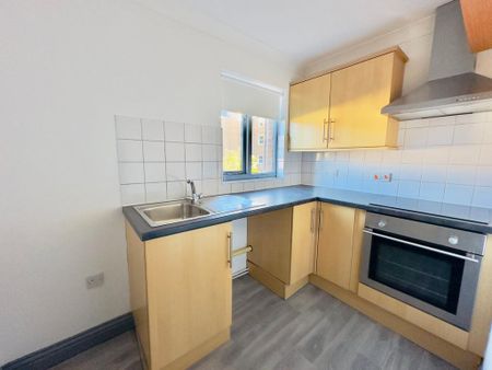 2 bedroom apartment to rent - Photo 4