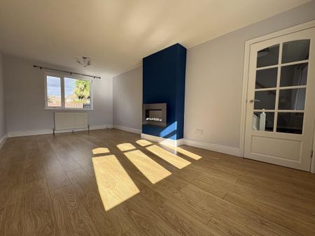 2 bedroom semi-detached house to rent - Photo 2