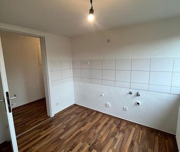 Sehr schöne komplett sanierte 2 Zimmer Wohnung in Gelsenkirchen zu ... - Photo 1