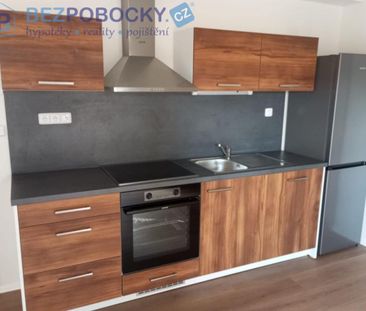 Pronájem bytu 2+kk 39 m2 - Fotografie 3