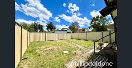 NEAT & WELL-PRESENTED 2 BEDROOM HOME IN PRIME LOCATION - Photo 2