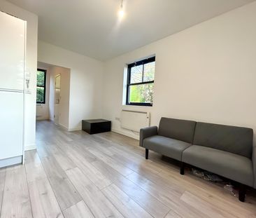1 Bedroom Flat To Let - HP13 - Photo 1