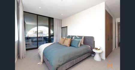 Setting the Bar in Brighton - Fully Furnished - Photo 4