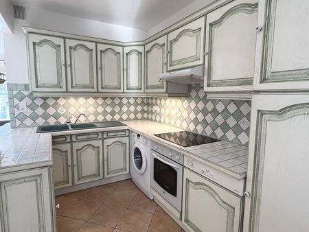 Location Appartement 3 pièces 70m² ANTIBES 06600 - Photo 5